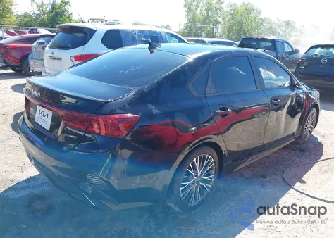 2022 Kia Forte Gt-Line z USA, uszkodzony, nr VIN 3KPF54ADXNE471396